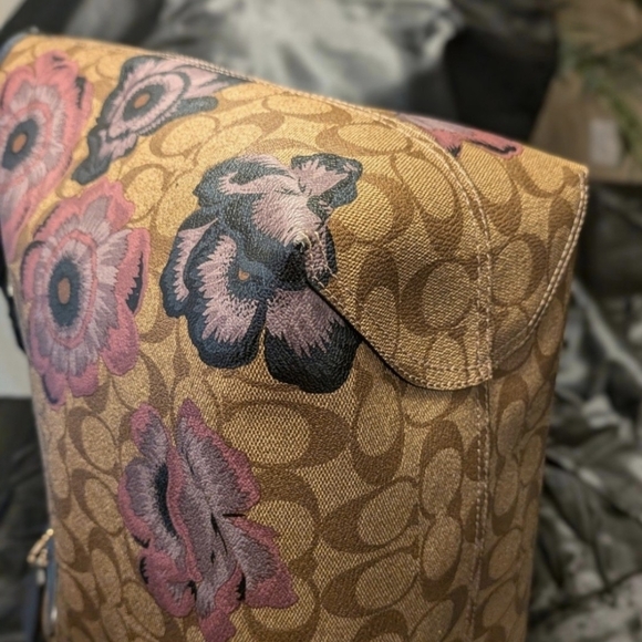 COACH City Tote in Signature Canvas with KAFFE FASSETT Print - NWT! - Picture 4 of 9